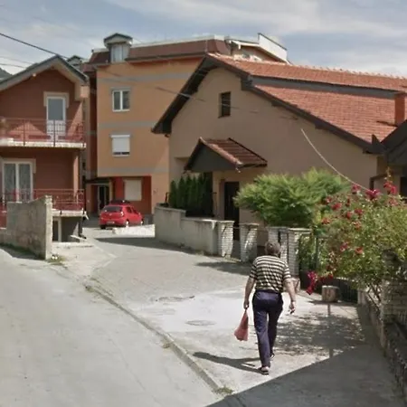 Big - Free Parking アパート